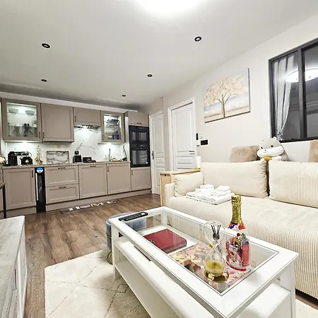Remarkable Air-con 2-bed By Paris Le Kremlin-Bicetre